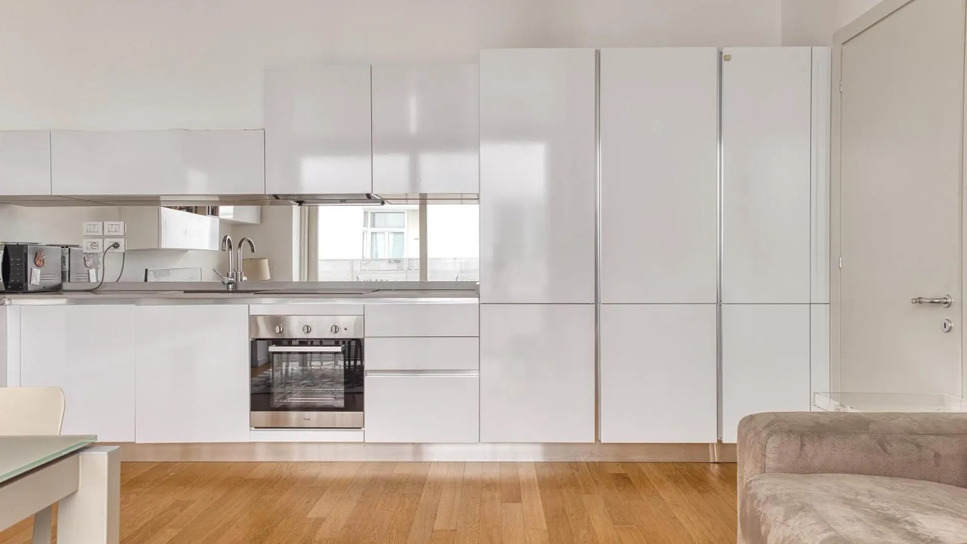 Apartamento Modern Retreat In The Heart Of Milán 0*,  Italia