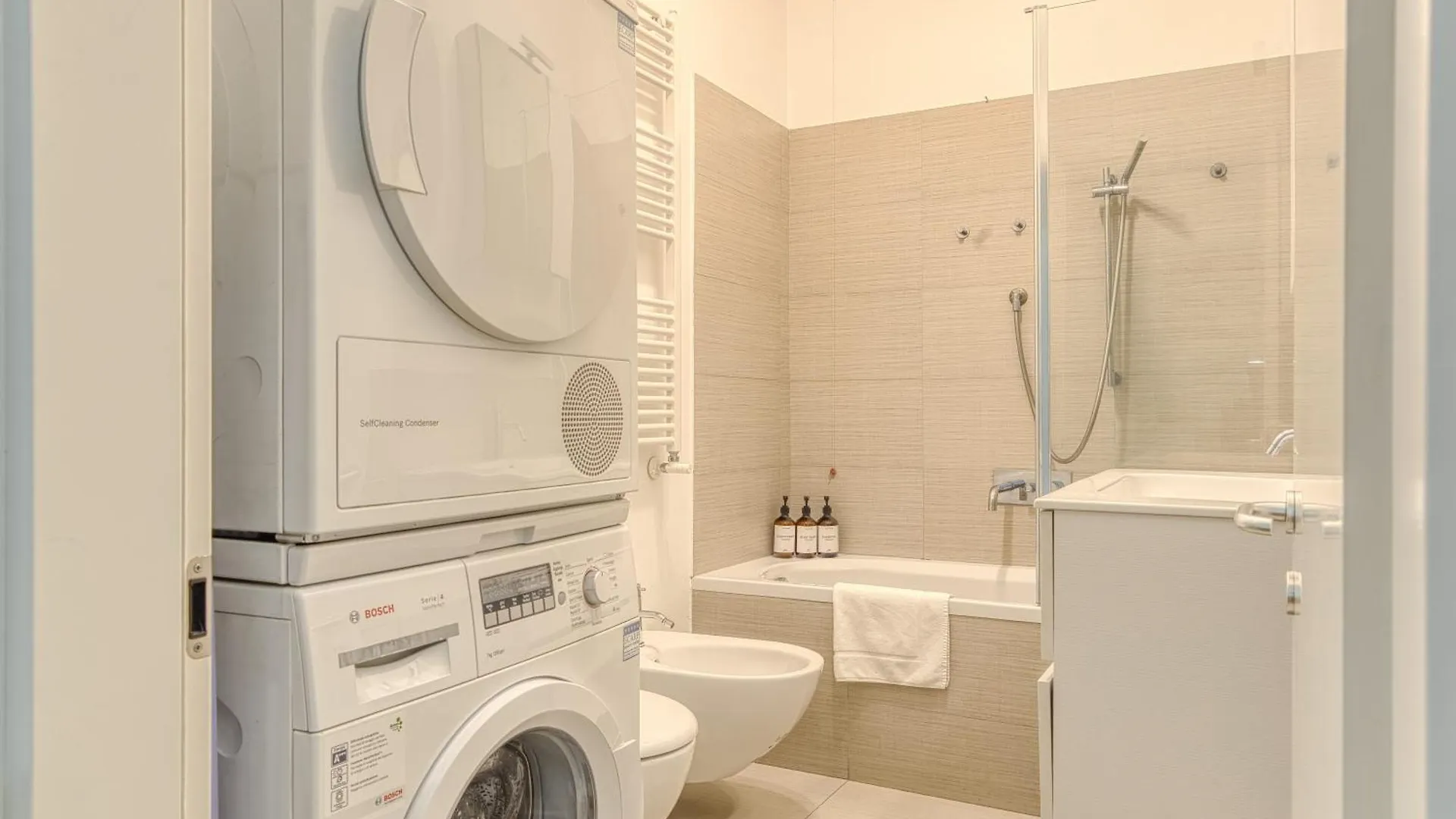 Apartamento Modern Retreat In The Heart Of Milán